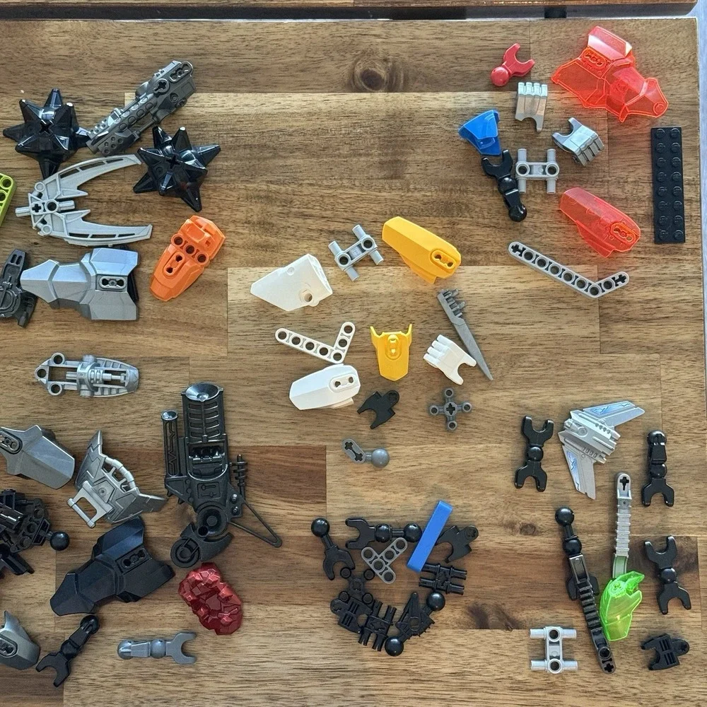 LEGO BIONICLE Hero Factory Bulk Lot of 200 Parts Pieces 1 LB SEE PICTURES AS IS!
